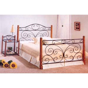 Sandy Black Butterfly Head/Footboard W/Wood Posts 7228_(CO)