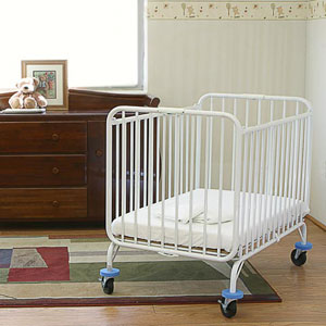 Deluxe Holiday Crib - CS882(LAB)